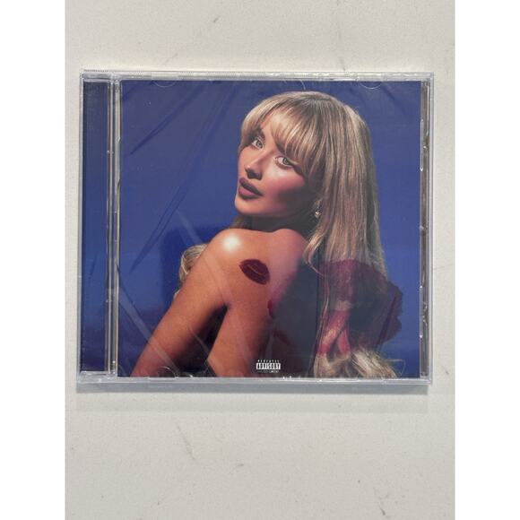 Sabrina Carpenter KISS On Front Short N’ Sweet Signed Photo And Signed Card - #1 - Picture 6 of 8